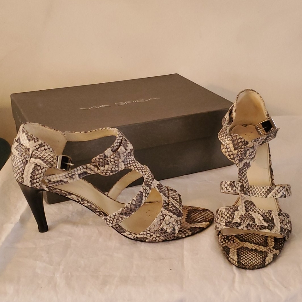 Via Spiga Black Snake Leather Heels - Picture 3 of 6